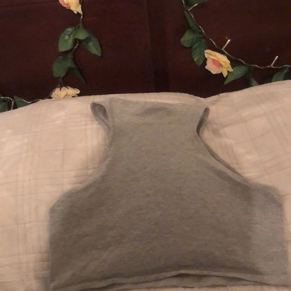 Gray crop top from forever 21 - Picture 3 of 3